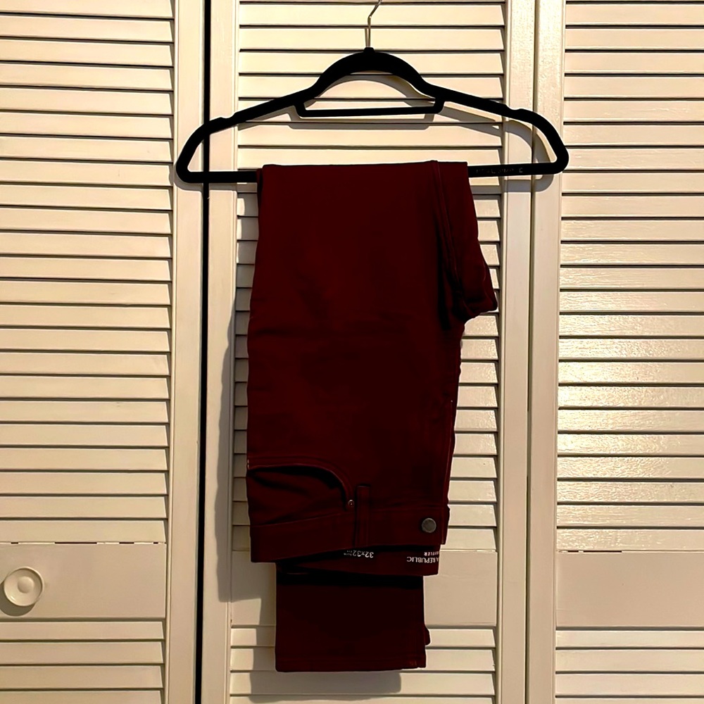 Banana Republic 32x32 burgundy slim chinos